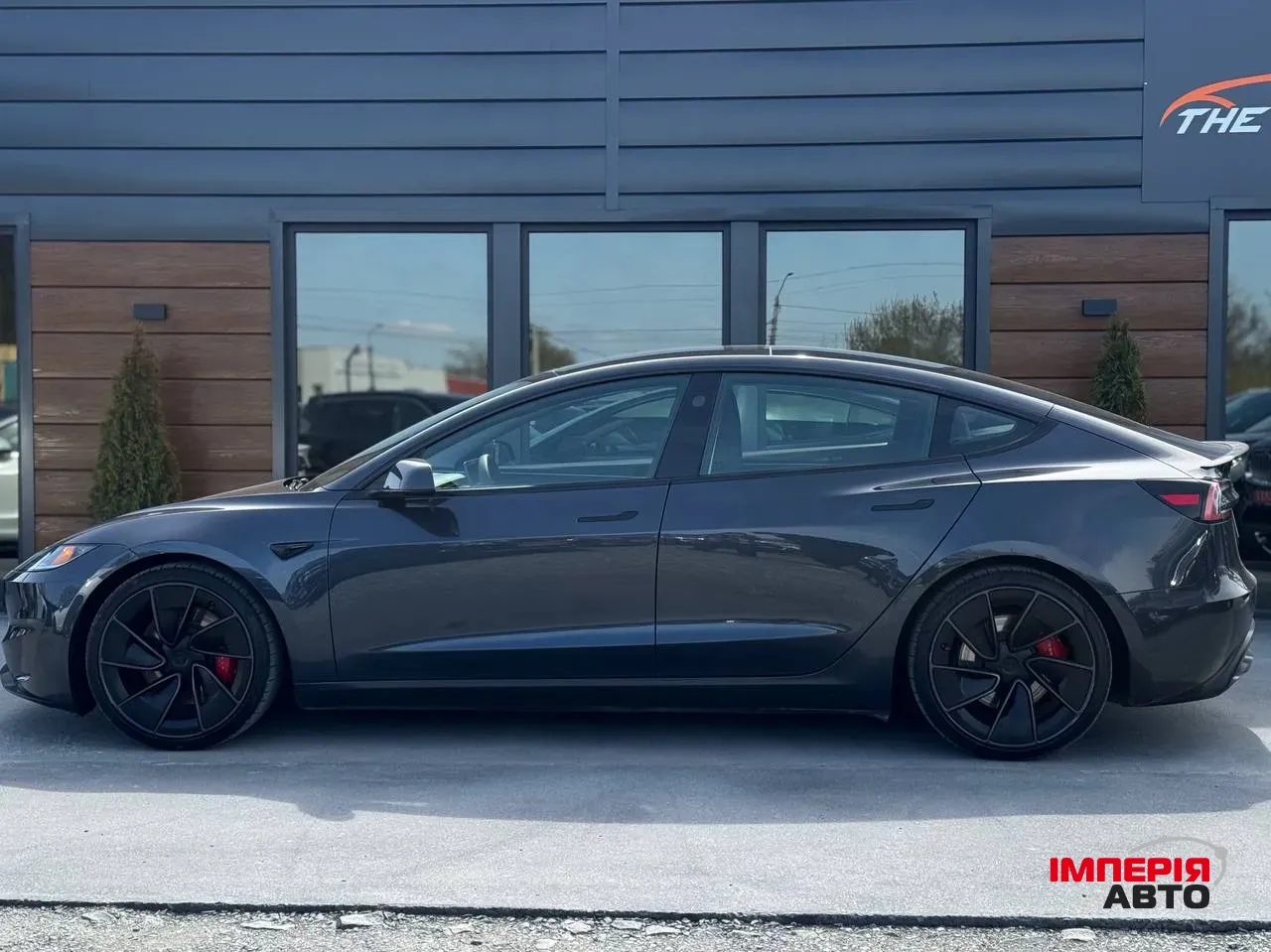 Tesla Model 3 - фото 17