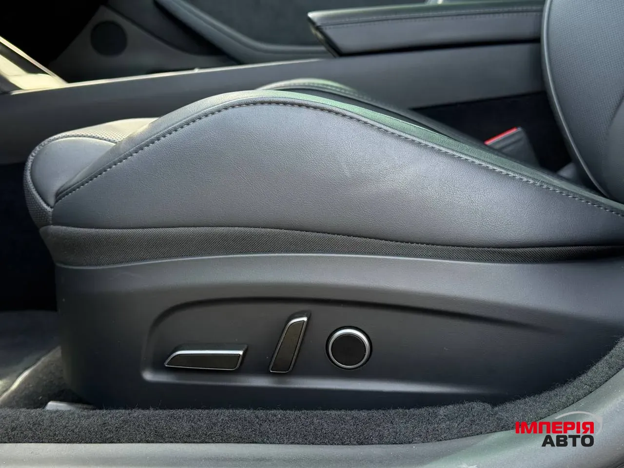 Tesla Model 3 - фото 31