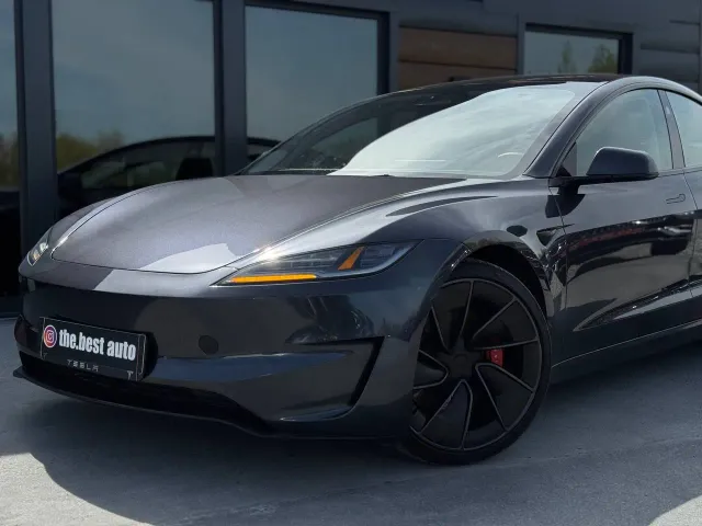 Tesla Model 3 - фото 3