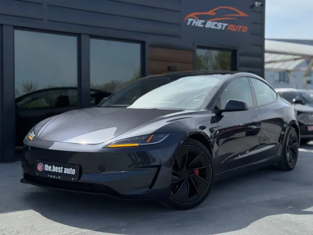 Tesla Model 3 - фото 2