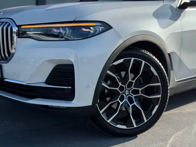 BMW X7 - фото 5