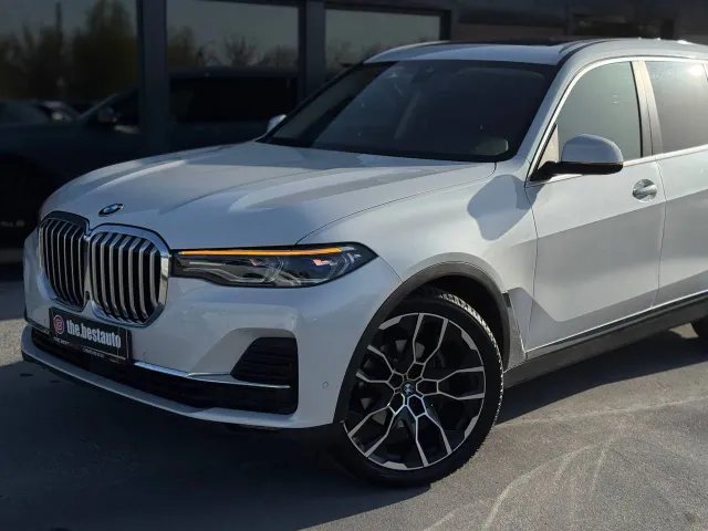 BMW X7 - фото 3