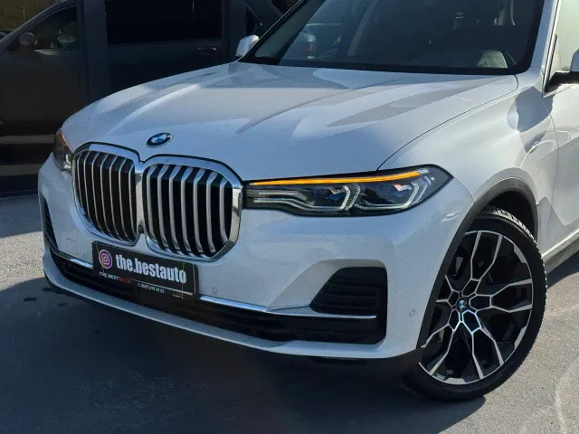 BMW X7 - фото 3