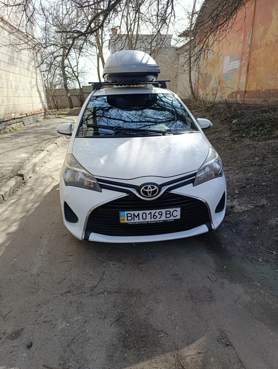 Toyota Yaris - фото 2