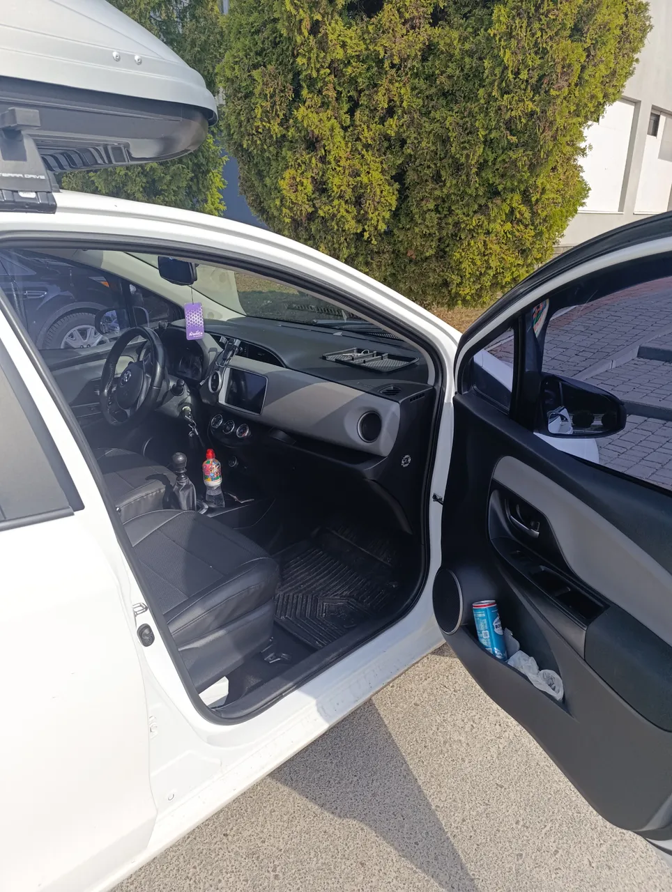 Toyota Yaris - фото 8