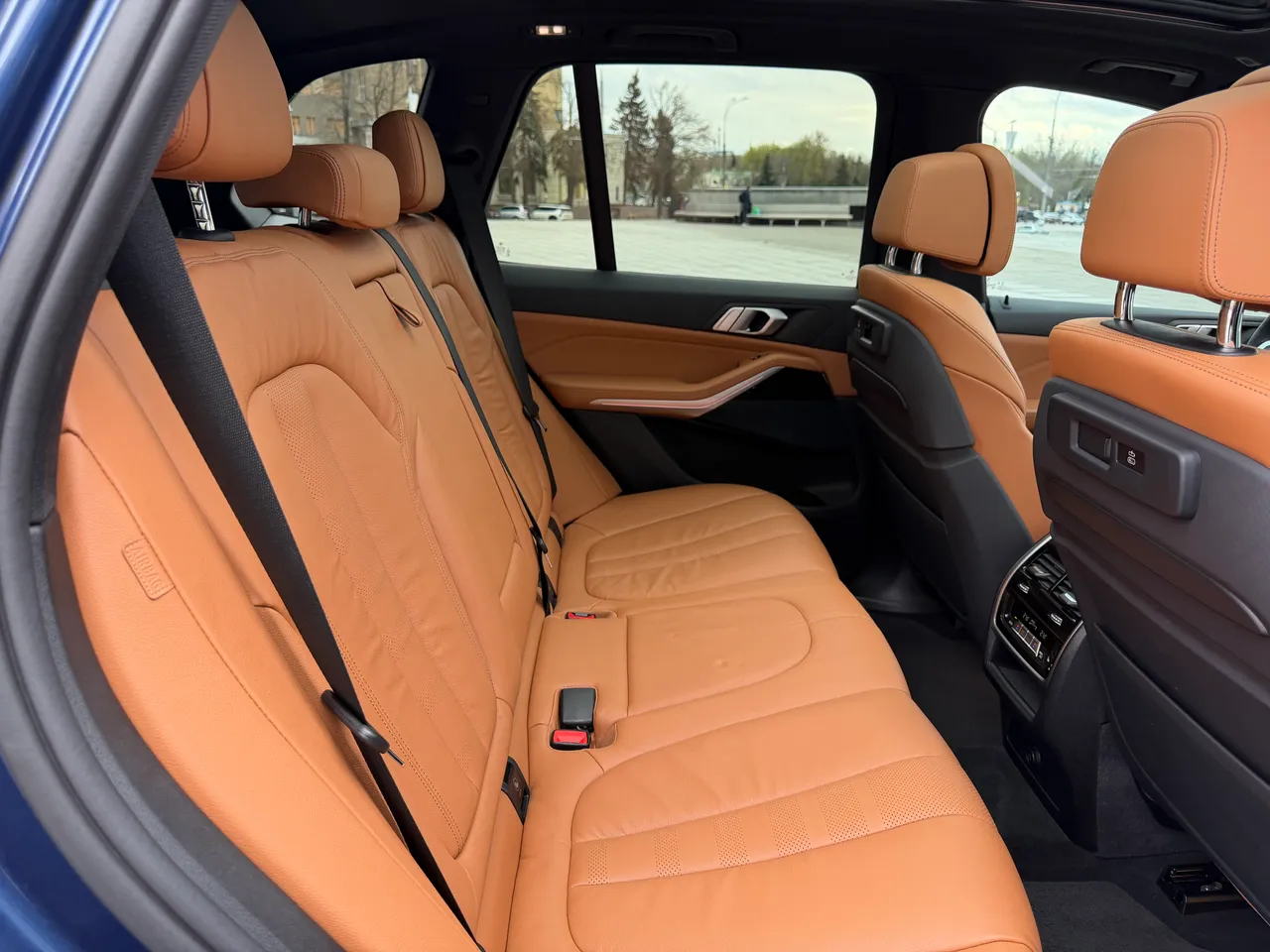 BMW X5 - фото 11