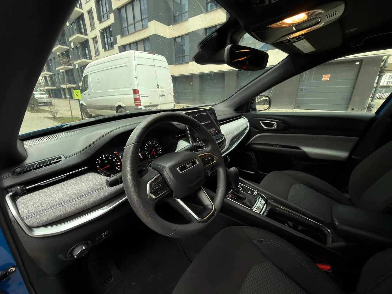 Jeep Compass - фото 7