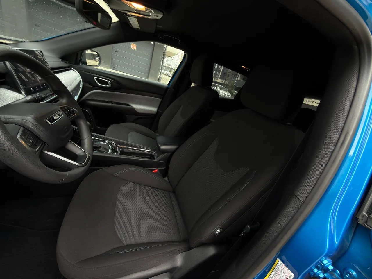 Jeep Compass - фото 6