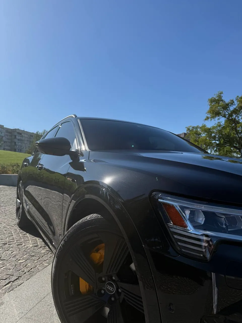 Audi e-tron - фото 18