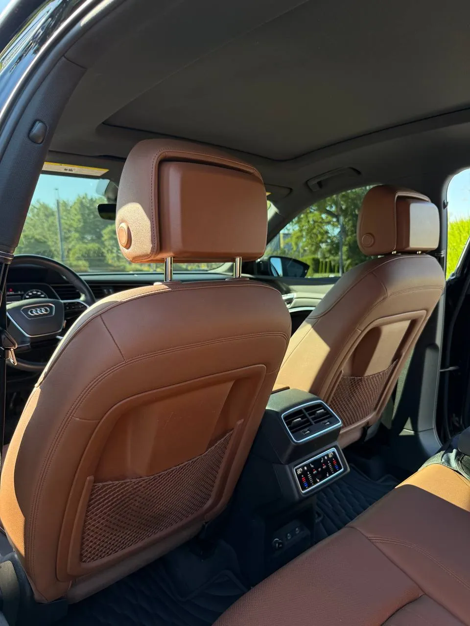 Audi e-tron - фото 14