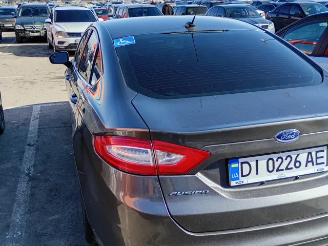 Ford Fusion USA - фото 2