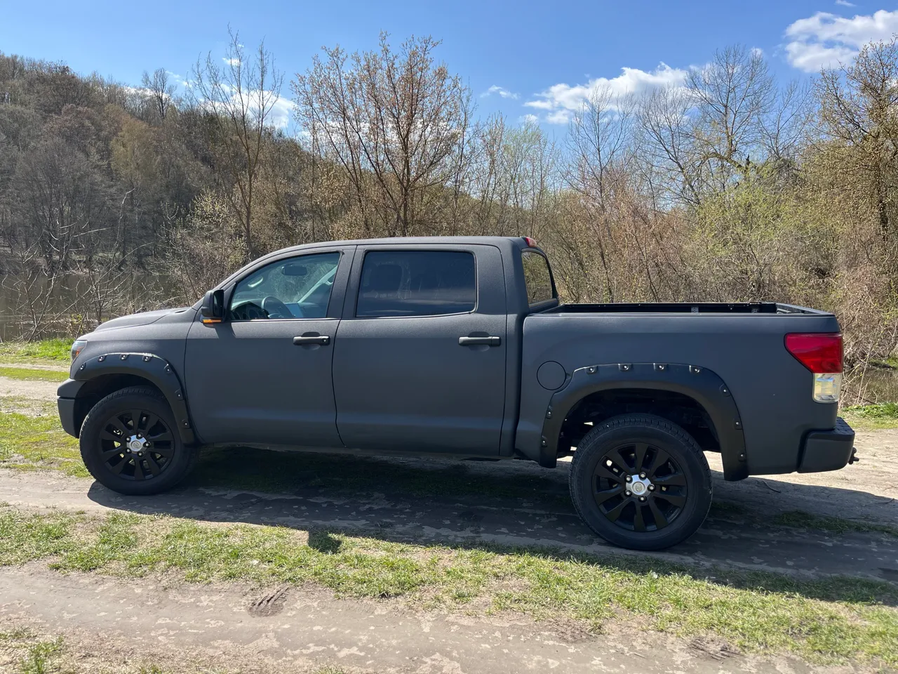 Toyota Tundra - фото 7