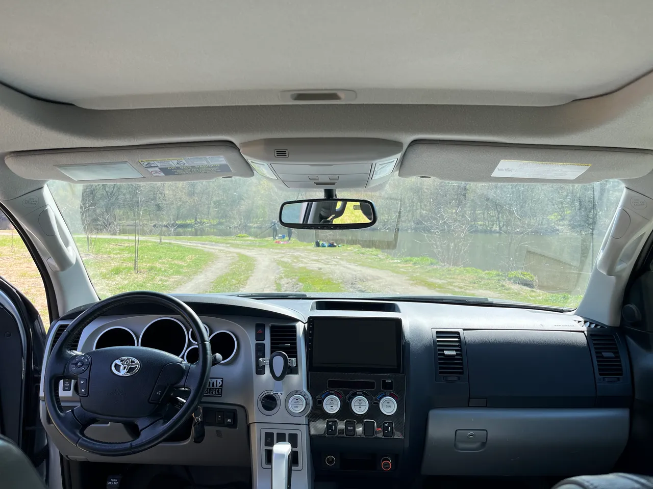 Toyota Tundra - фото 19