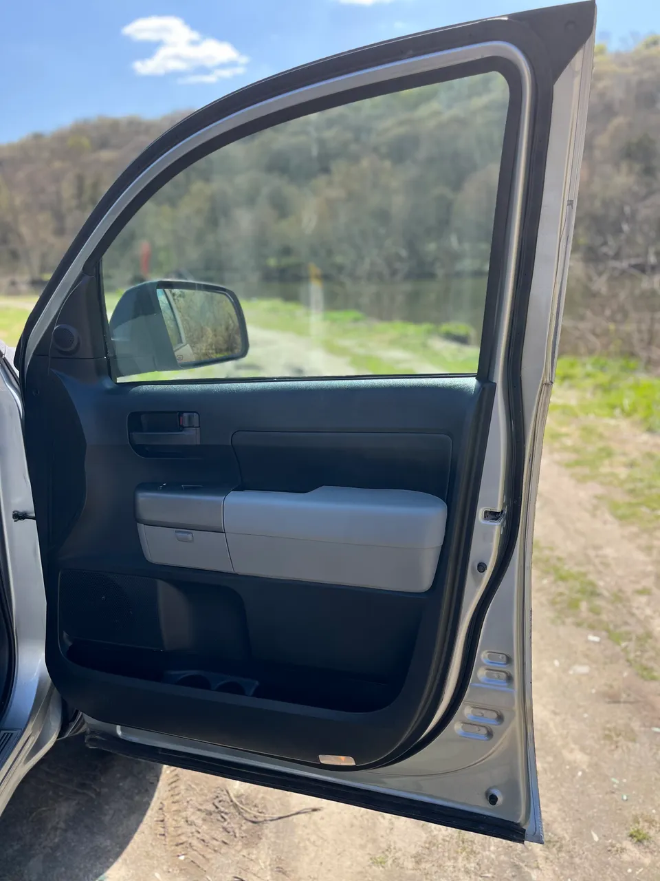 Toyota Tundra - фото 20