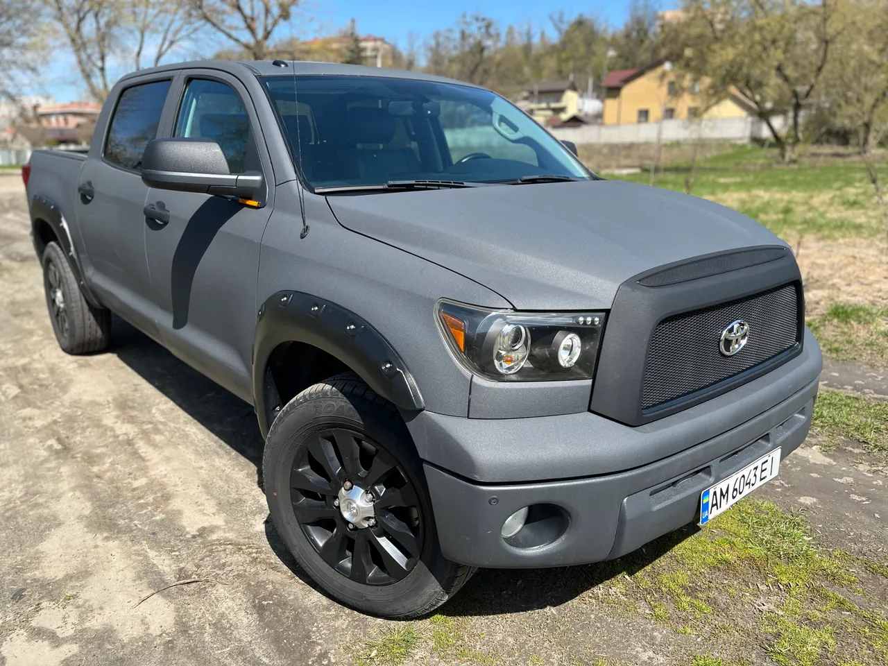 Toyota Tundra - фото 2