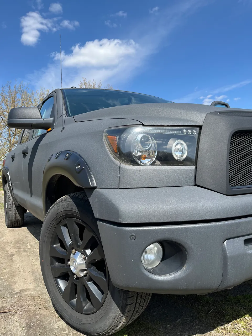 Toyota Tundra - фото 26