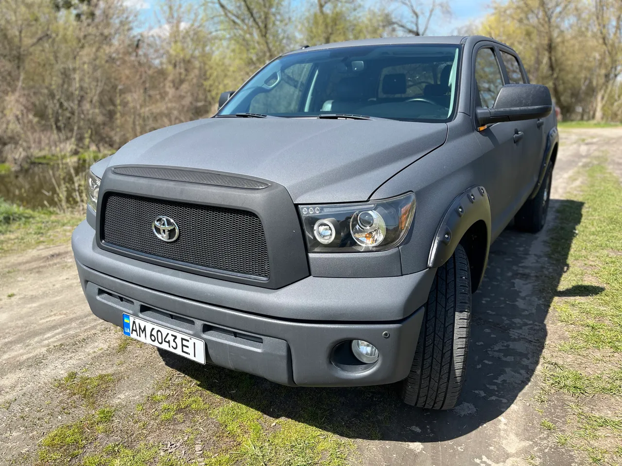 Toyota Tundra - фото 9