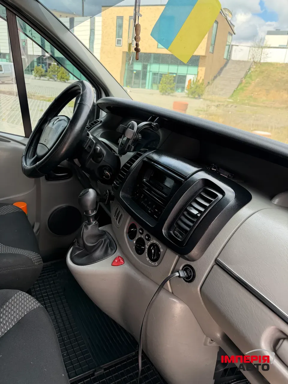 Renault Trafic - фото 6