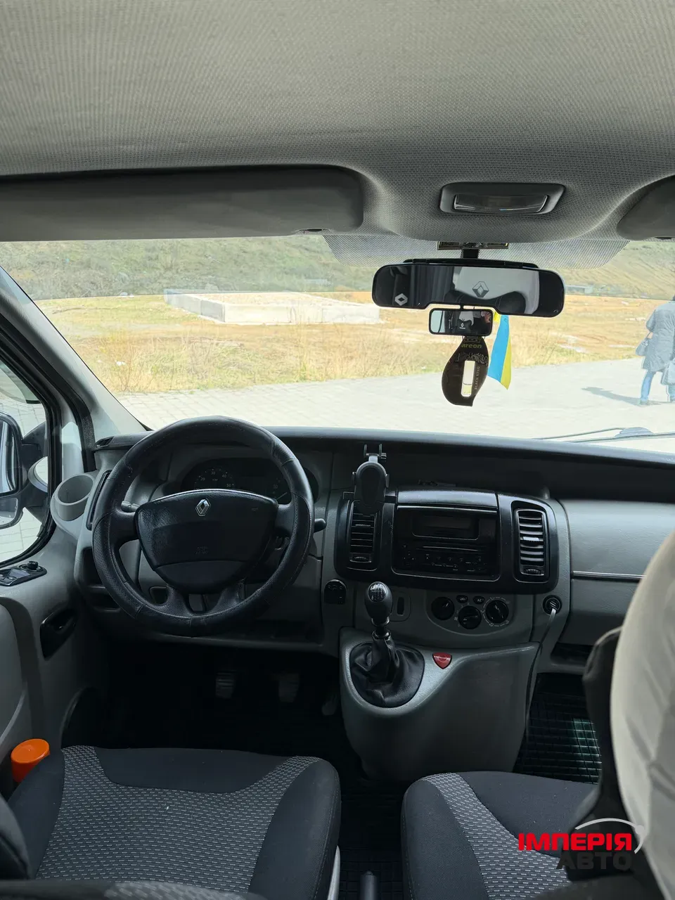 Renault Trafic - фото 5