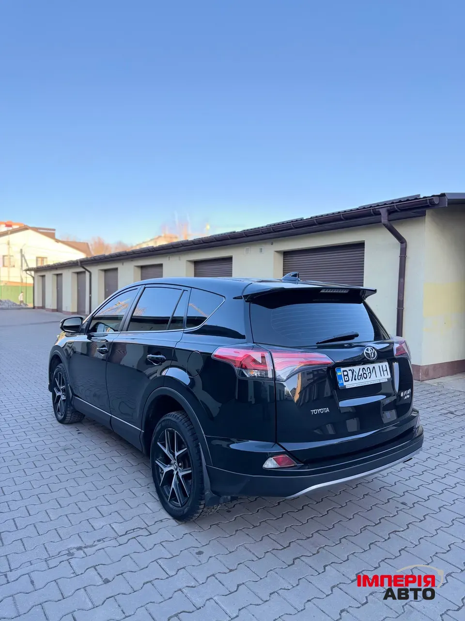 Toyota RAV4 - фото 14