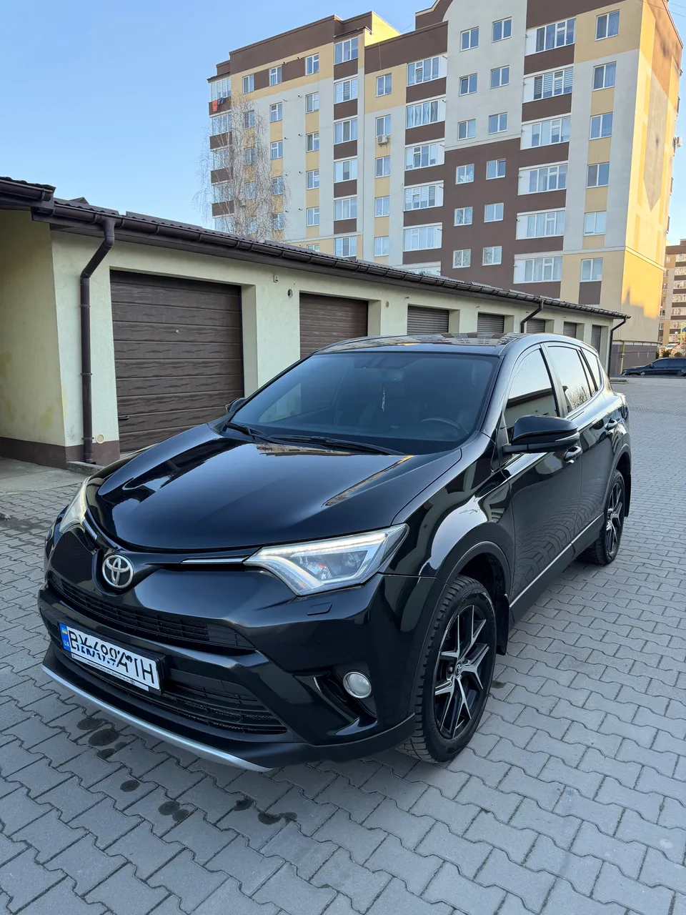 Toyota RAV4 - фото 15