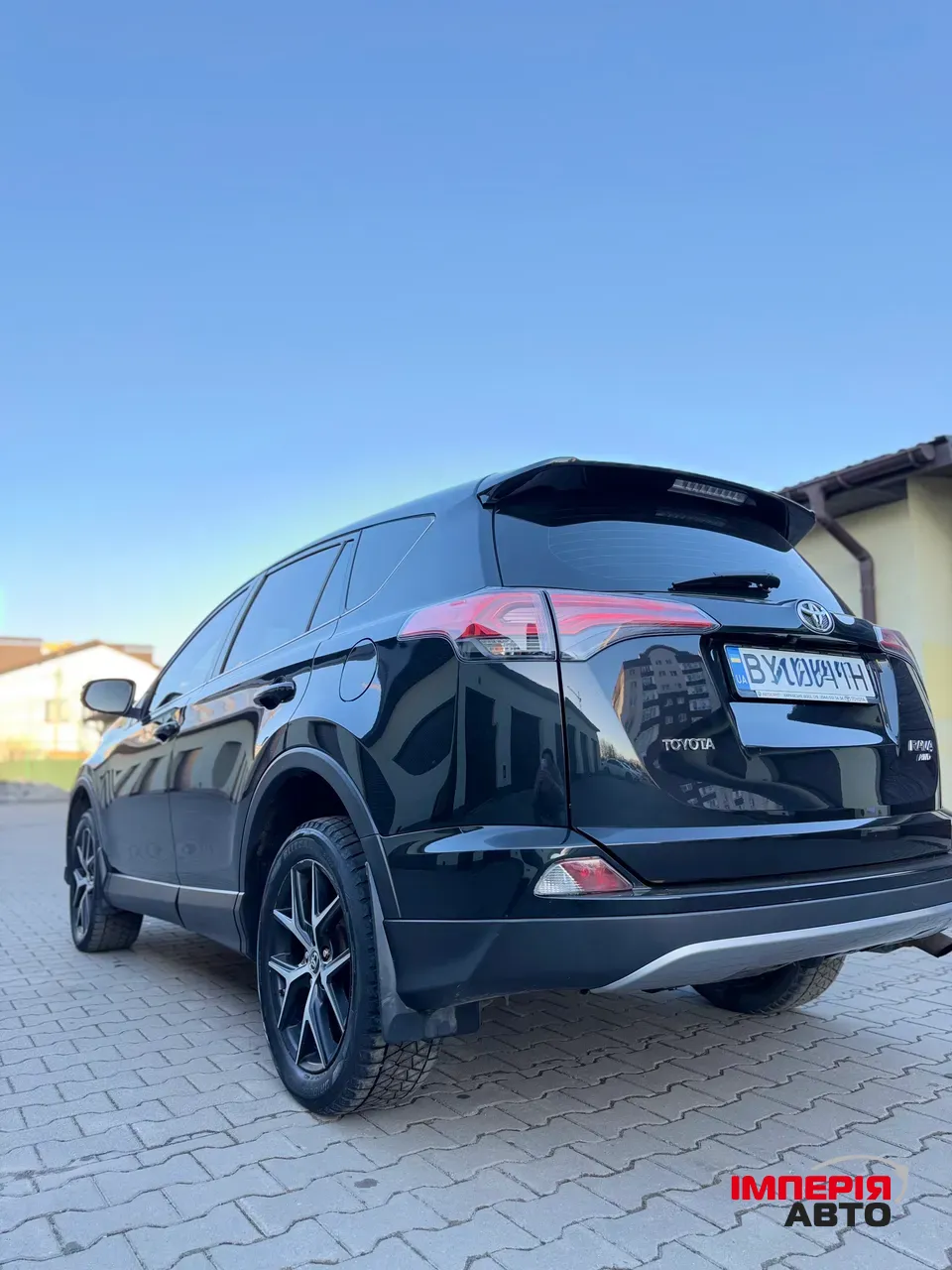 Toyota RAV4 - фото 13