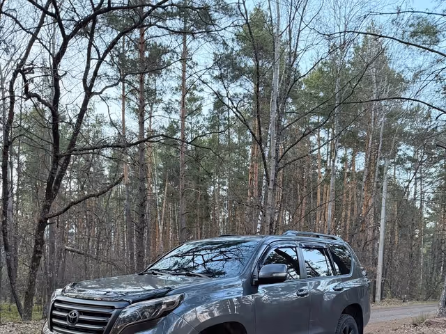 Toyota Land Cruiser Prado - фото 2