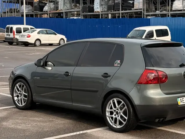 Volkswagen Golf - фото 4
