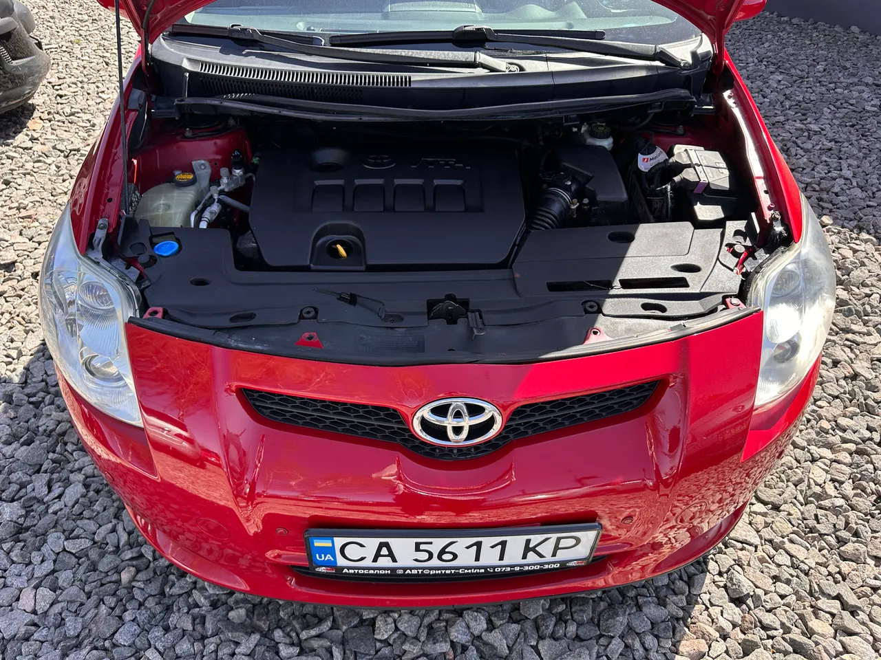 Toyota Auris - фото 4