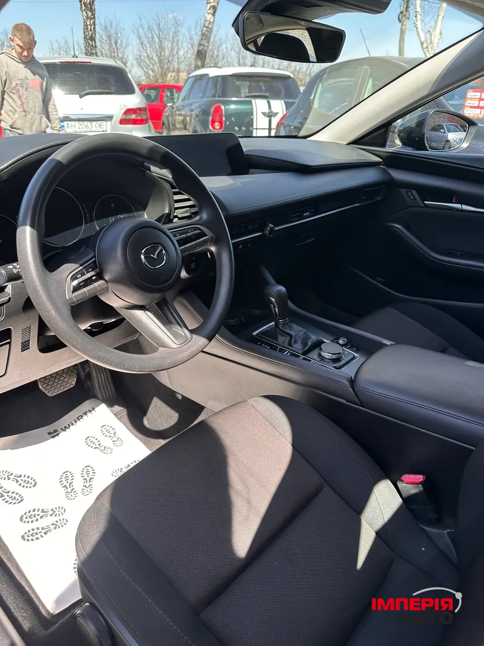 Mazda 3 - фото 11