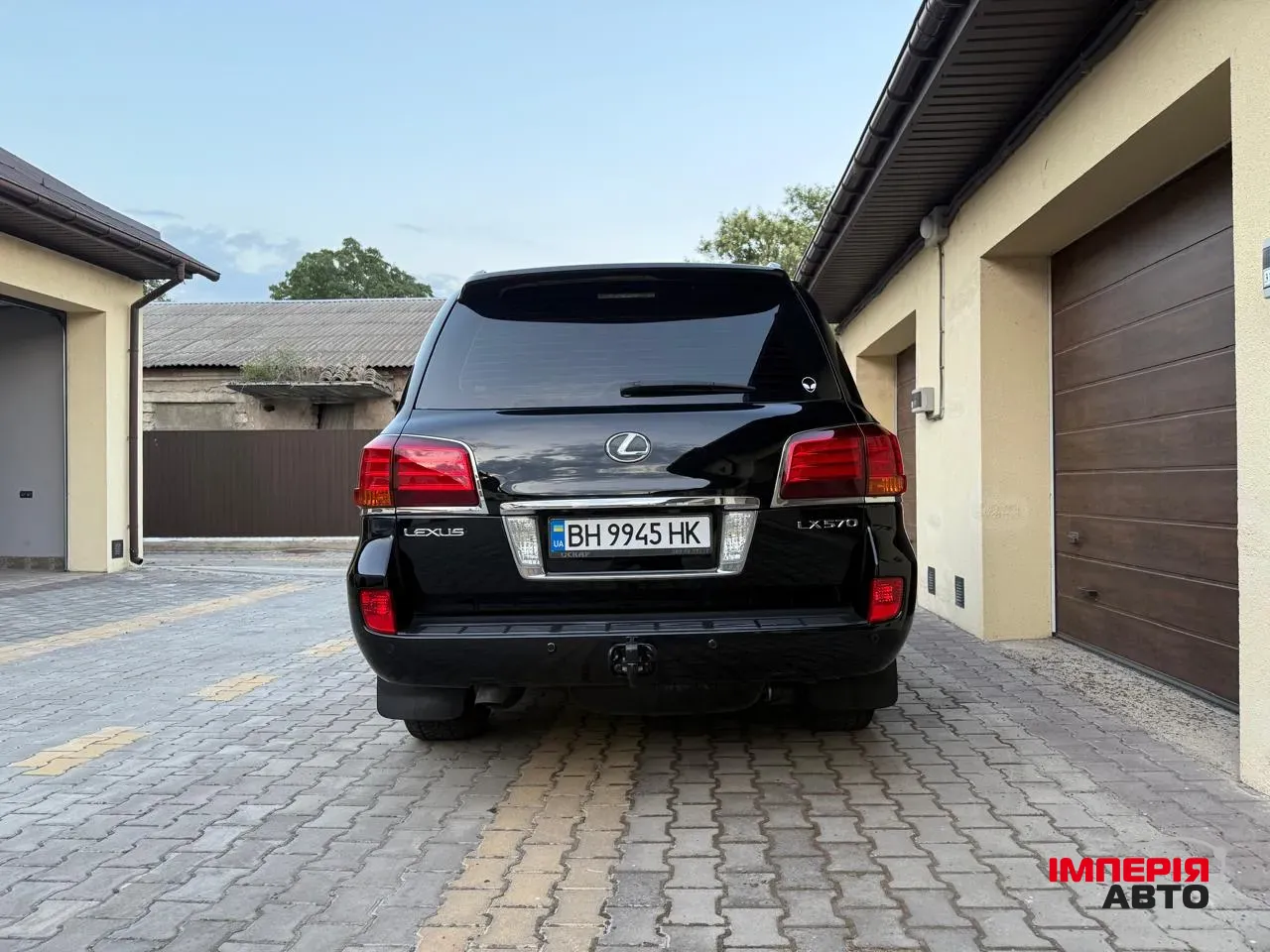Lexus LX - фото 3