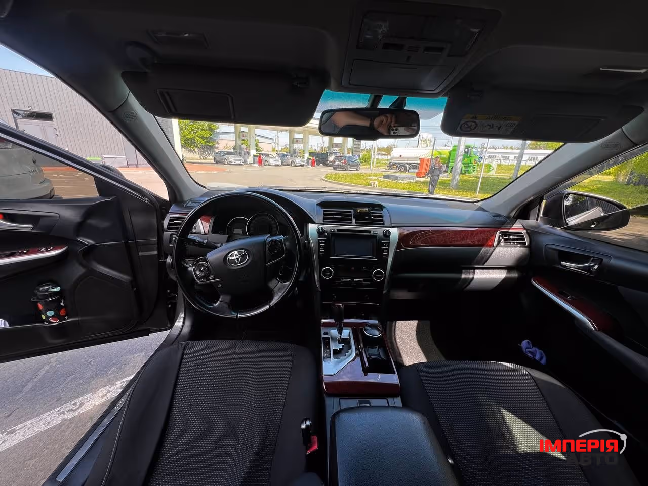 Toyota Camry - фото 4