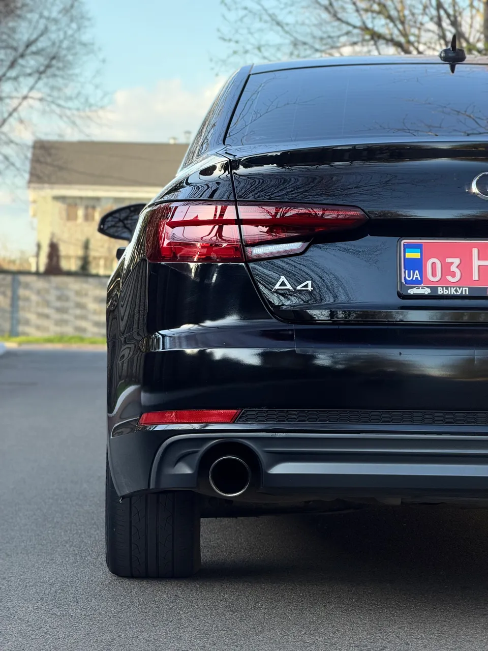 Audi A4 - фото 9