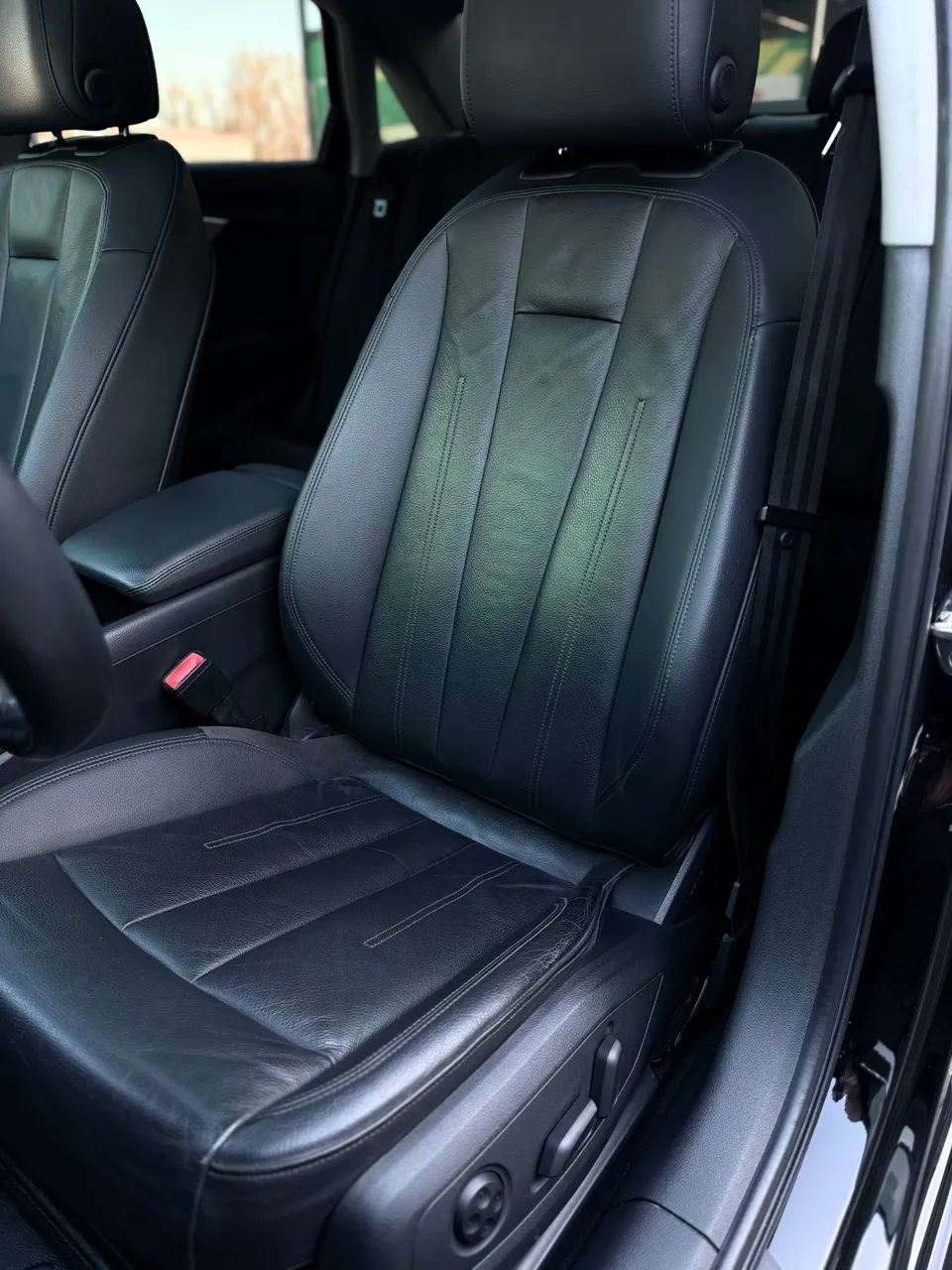 Audi A4 - фото 23