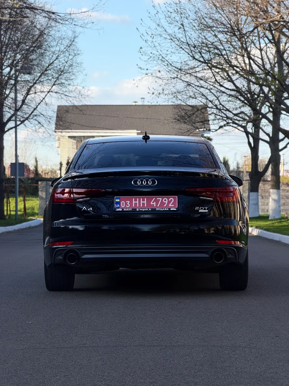 Audi A4 - фото 11