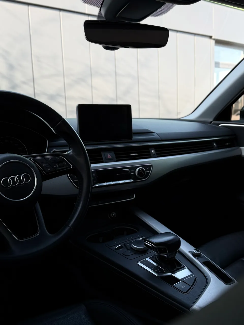 Audi A4 - фото 22