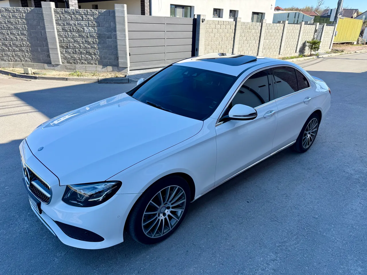 Mercedes-Benz E-Класс - фото 15