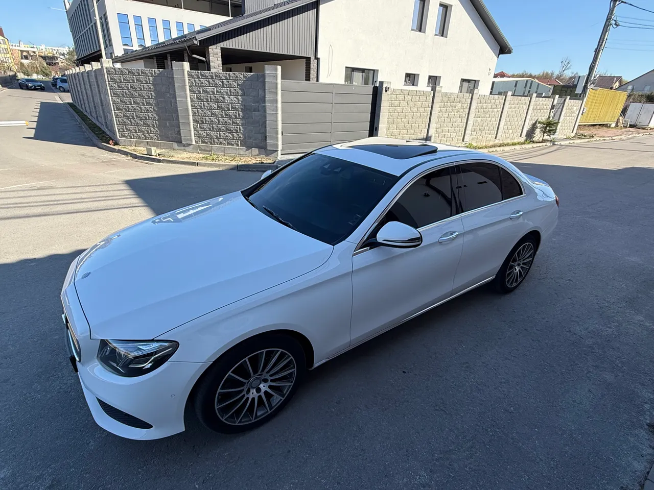 Mercedes-Benz E-Класс - фото 21