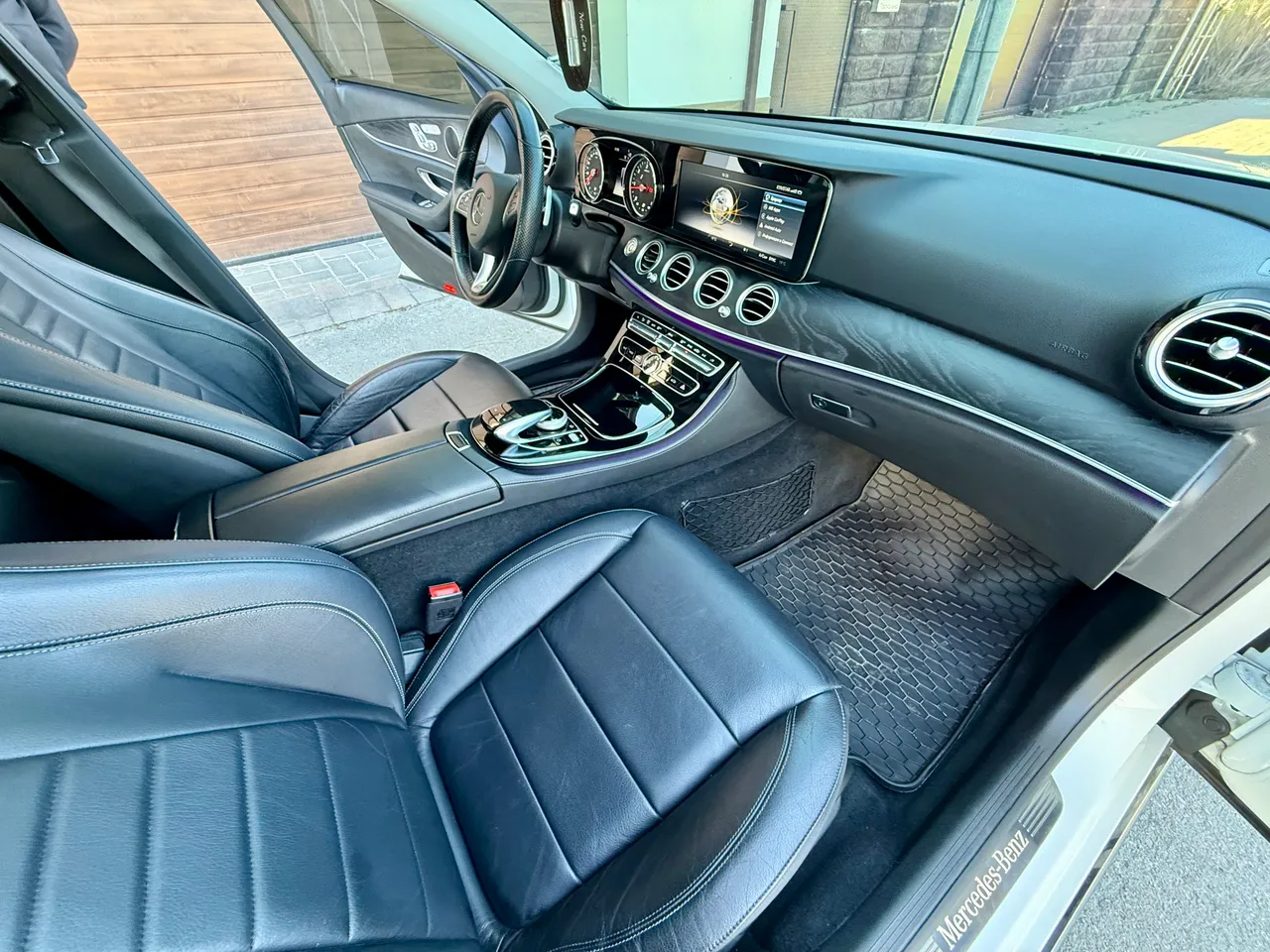 Mercedes-Benz E-Класс - фото 23