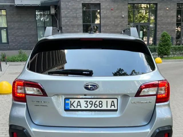 Subaru Outback - фото 4