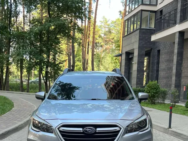 Subaru Outback - фото 1
