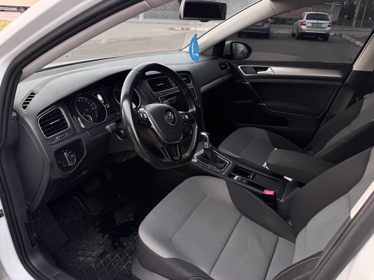 Volkswagen Golf - фото 31