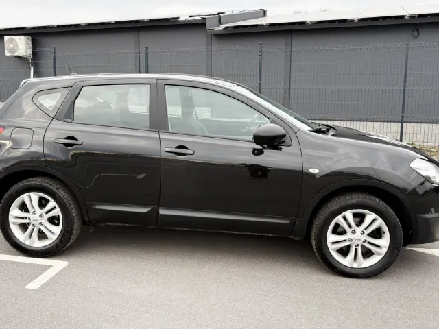 Nissan Qashqai - фото 5