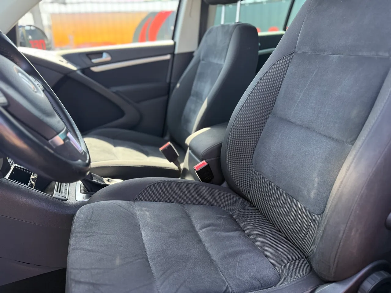 Volkswagen Tiguan - фото 8