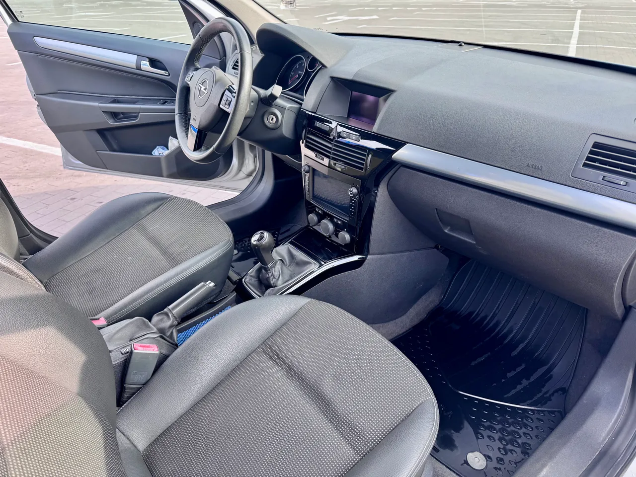 Opel Astra - фото 14