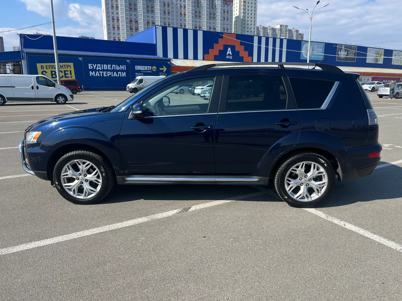 Mitsubishi Outlander - фото 8