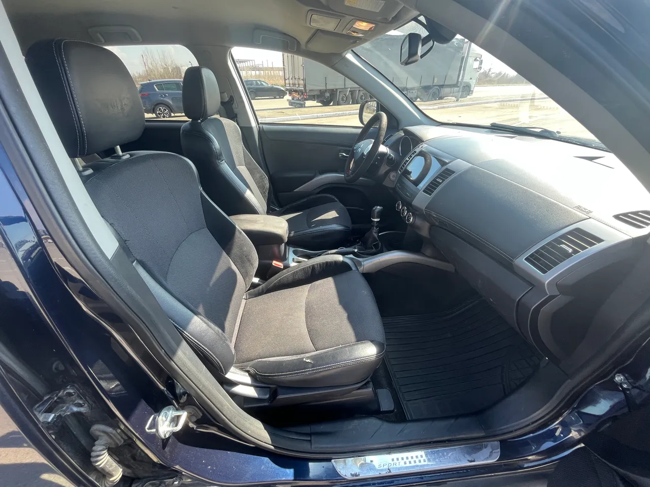 Mitsubishi Outlander - фото 13