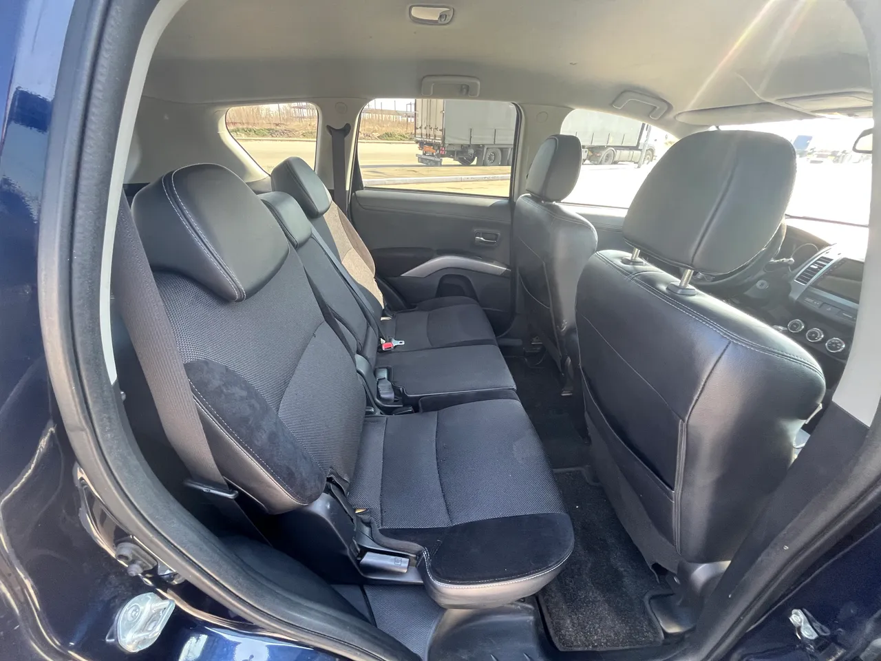 Mitsubishi Outlander - фото 11