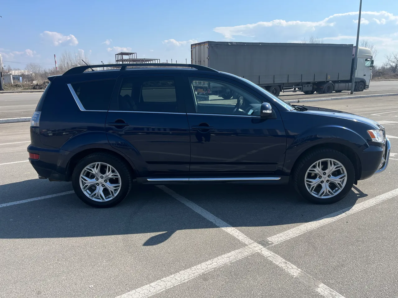 Mitsubishi Outlander - фото 4