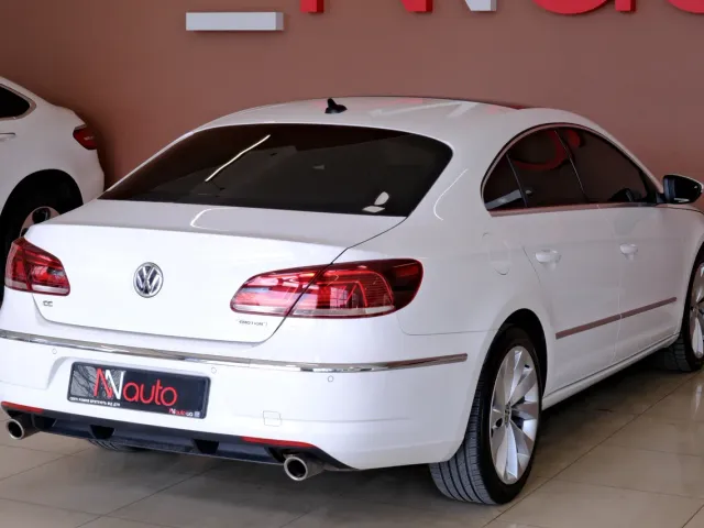Volkswagen Passat CC - фото 5